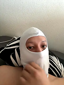 grego0007 online show from November 10, 2025, 8:13 am