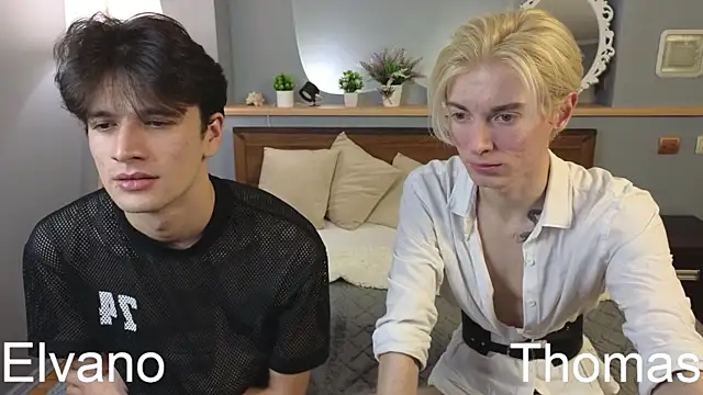 Snapshot of fiachand chatting on October 23, 2025, 9:24 pm fiachand online show from October 23, 2025, 9:24 pm