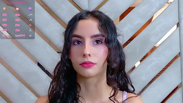 Snapshot of Sarah-Grace chatting on September 29, 2025, 3:00 am Sarah-Grace online show from September 29, 2025, 3:00 am