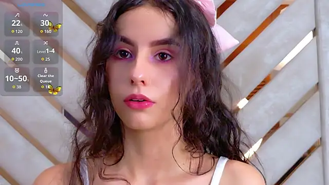 Snapshot of Sarah-Grace chatting on September 30, 2025, 3:00 am Sarah-Grace online show from September 30, 2025, 3:00 am