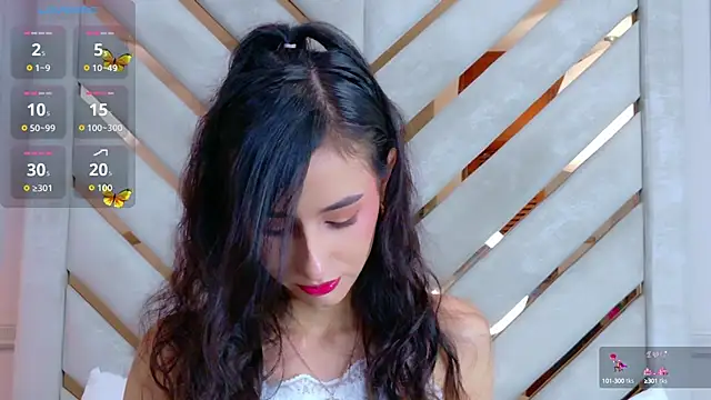 Snapshot of Sarah-Grace chatting on October 6, 2025, 2:42 am Sarah-Grace online show from October 6, 2025, 2:42 am