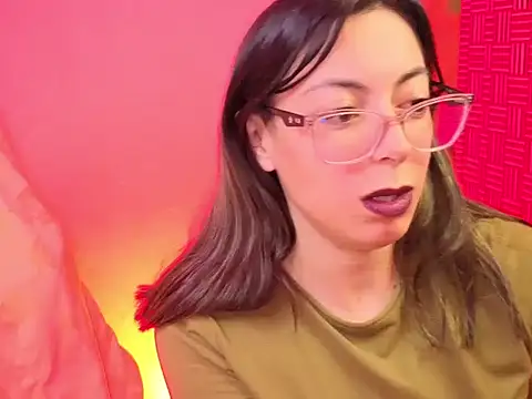 Miranda sexlove  online show from December 16, 2025, 7:35 am