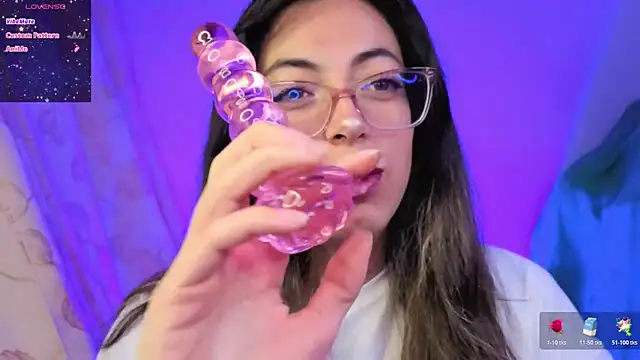 Miranda sexlove  online show from March 9, 2026, 7:07 pm