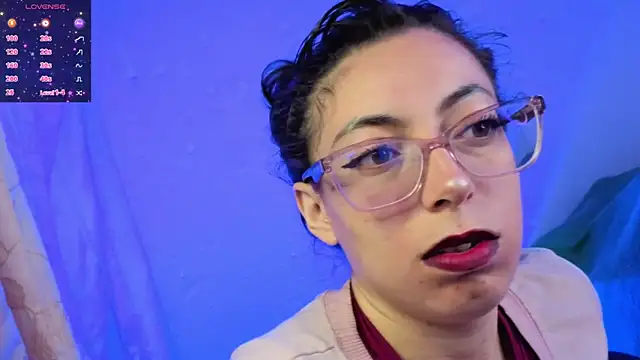 Miranda sexlove  online show from March 11, 2026, 6:58 pm