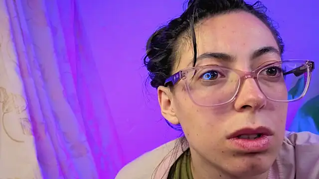 Miranda sexlove  online show from March 13, 2026, 7:09 pm