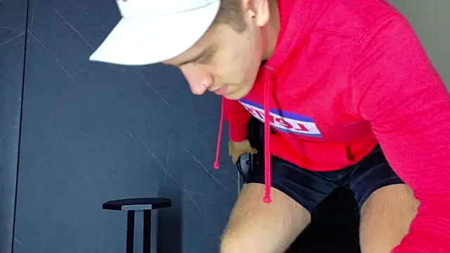 ALANNFERRER online show from March 18, 2026, 10:07 am