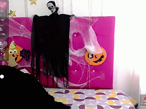 Snapshot of sara_arias00 chatting on October 29, 2025, 1:24 pm sara arias00 online show from October 29, 2025, 1:24 pm