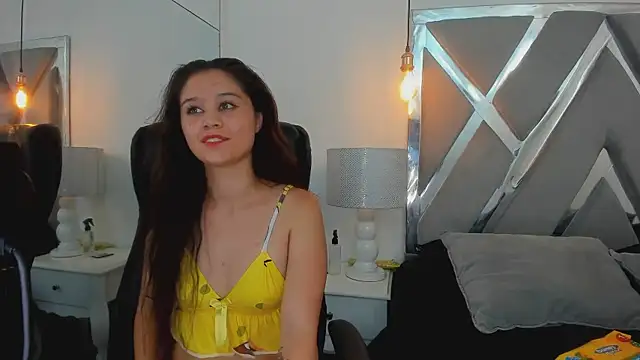 Snapshot of Aprilwatson chatting on October 25, 2025, 2:30 am Aprilwatson online show from October 25, 2025, 2:30 am