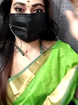 Snapshot of Cutie_nila26 chatting on October 27, 2025, 5:22 am Cutie nila26 online show from October 27, 2025, 5:22 am