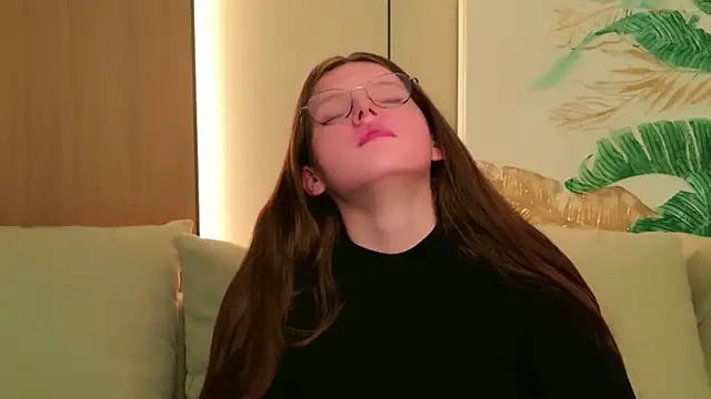 Snapshot of Gaby_Essen chatting on February 15, 2026, 8:49 pm Gaby Essen online show from February 15, 2026, 8:49 pm