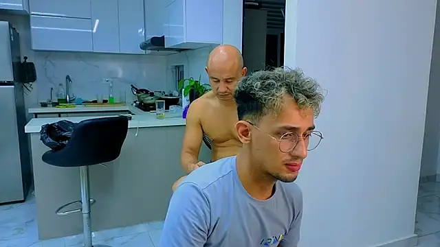 twoboyssex online show from May 8, 2026, 1:44 am