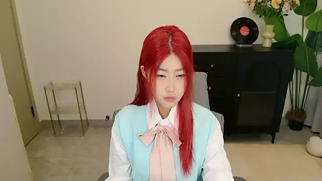 xiaouli online show from September 15, 2025, 1:49 am