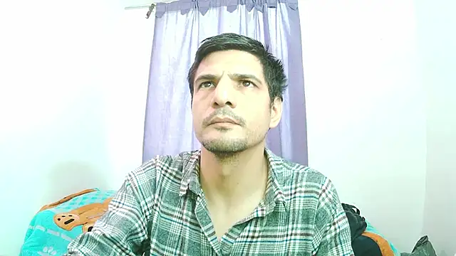 Snapshot of Braulio_master chatting on October 24, 2025, 12:23 pm Braulio master online show from October 24, 2025, 12:23 pm