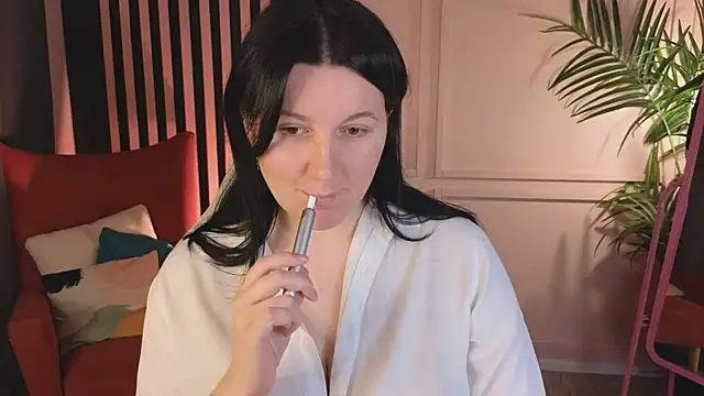 Snapshot of love_me__tonight_ chatting on October 14, 2025, 1:06 am love me  tonight  online show from October 14, 2025, 1:06 am