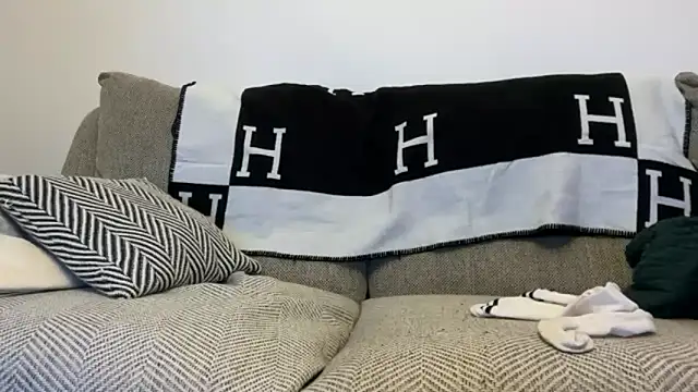 Snapshot of That_English_Rose_ chatting on October 20, 2025, 5:41 am That English Rose online show from October 20, 2025, 5:41 am