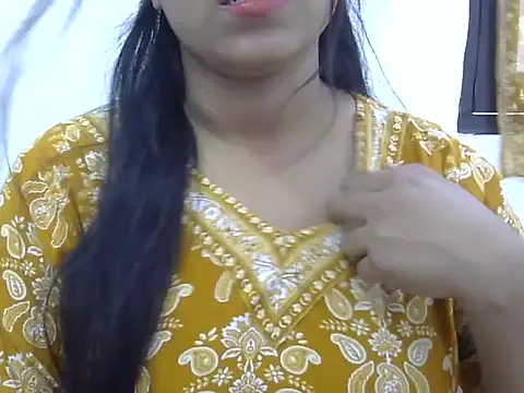 Snapshot of LIYO_ chatting on September 23, 2025, 6:05 am LIYO  online show from September 23, 2025, 6:05 am