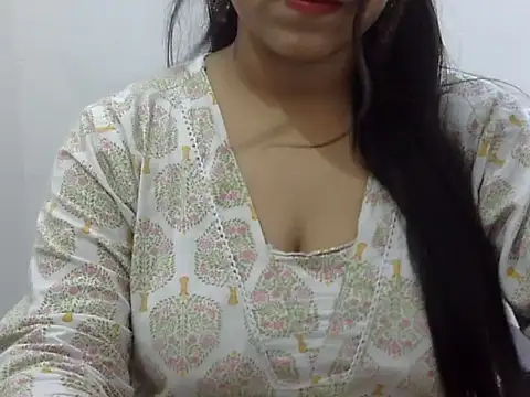 Snapshot of LIYO_ chatting on July 10, 2026, 10:51 am LIYO online show from July 10, 2026, 10:51 am