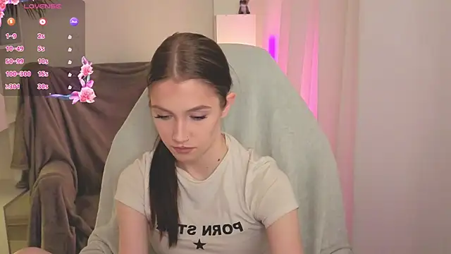 Snapshot of LexyStars chatting on October 2, 2025, 5:36 am LexyStars online show from October 2, 2025, 5:36 am