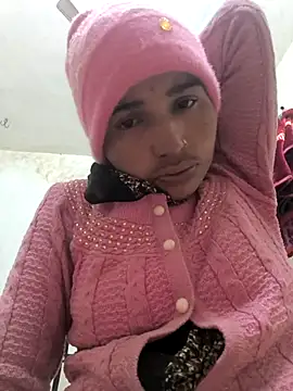 Hot raaani online show from January 13, 2026, 3:17 pm