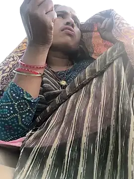 Hot raaani online show from January 19, 2026, 7:34 am