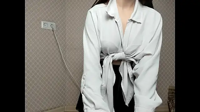  Venesa  online show from September 30, 2025, 7:52 pm