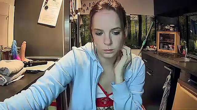 Snapshot of SexyMilf_37 chatting on November 7, 2025, 9:04 pm SexyMilf 37 online show from November 7, 2025, 9:04 pm