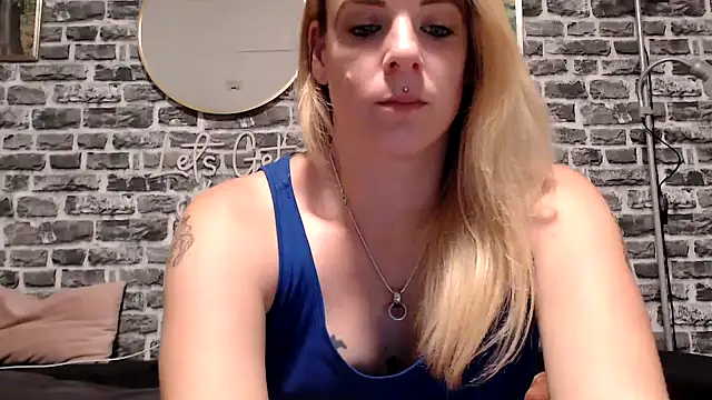 SexyMilf 37 online show from July 1, 2026, 8:19 pm