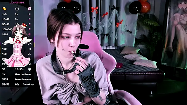 Snapshot of MiraVelle chatting on October 23, 2025, 9:46 pm MiraVelle online show from October 23, 2025, 9:46 pm