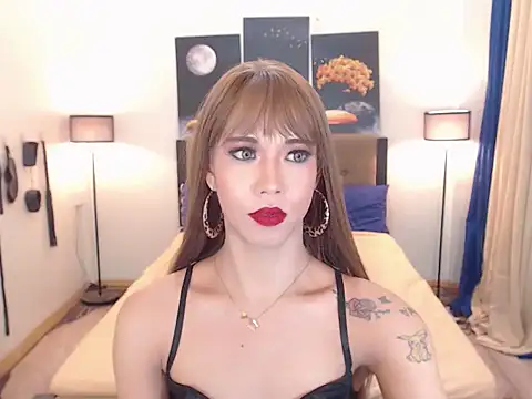 Snapshot of PreciousAmore chatting on October 23, 2025, 7:56 pm PreciousAmore online show from October 23, 2025, 7:56 pm