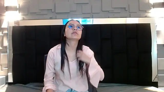 Snapshot of katalina07_1 chatting on October 2, 2025, 3:52 pm katalina07 1 online show from October 2, 2025, 3:52 pm