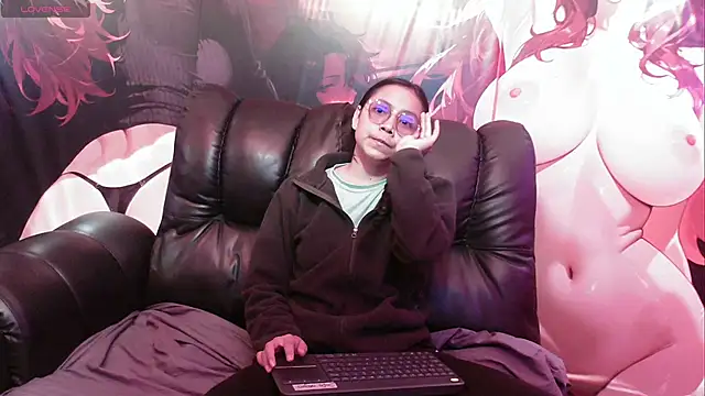 Snapshot of katalina07_1 chatting on October 19, 2025, 3:56 pm katalina07 1 online show from October 19, 2025, 3:56 pm