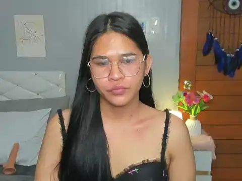 AlianaBlair online show from September 18, 2025, 8:44 pm