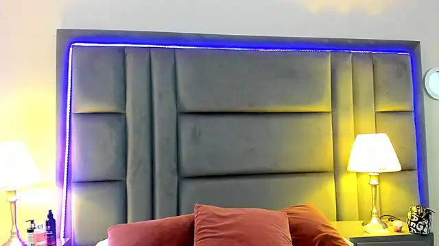 GabyMoreau online show from May 3, 2026, 2:01 pm
