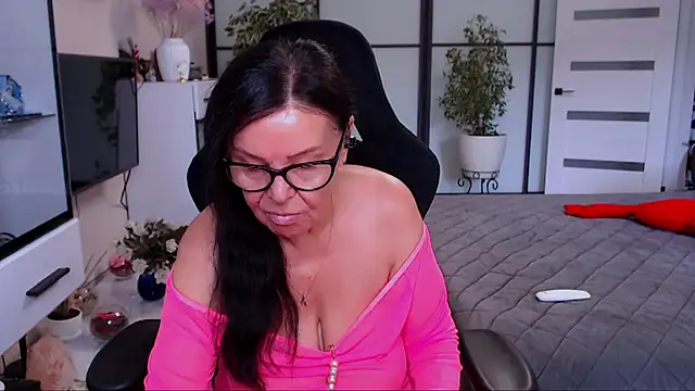 Anna Blare online show from June 26, 2026, 9:03 am