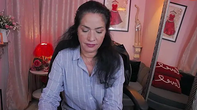 Snapshot of MyLovOne chatting on September 30, 2025, 10:42 am MyLovOne online show from September 30, 2025, 10:42 am