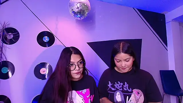 Lilith and Khloe online show from March 13, 2026, 11:17 am