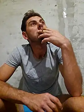 Snapshot of Alex-andru88 chatting on October 29, 2025, 7:59 pm Alex-andru88 online show from October 29, 2025, 7:59 pm