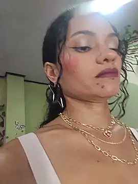 Karen Ariass online show from May 13, 2026, 1:52 pm