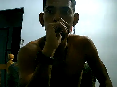 Negritohot2828 online show from April 8, 2026, 2:44 am