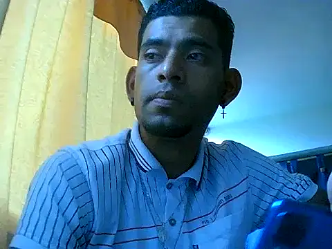 Negritohot2828 online show from April 21, 2026, 9:39 pm