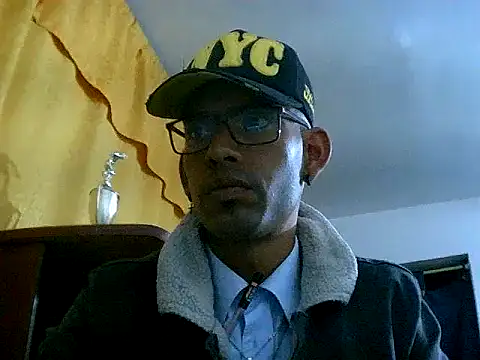 Negritohot2828 online show from May 3, 2026, 12:05 am