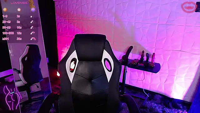 Snapshot of violetjane chatting on September 13, 2025, 5:13 pm violetjane online show from September 13, 2025, 5:13 pm