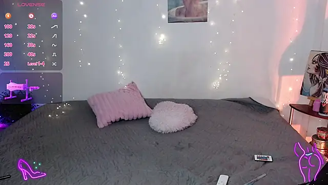 violetjane online show from November 6, 2025, 12:11 am