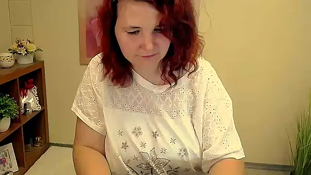 TwoBigSuns online show from September 22, 2025, 12:40 pm