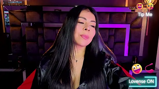 Aniajoness  online show from December 15, 2025, 4:17 am