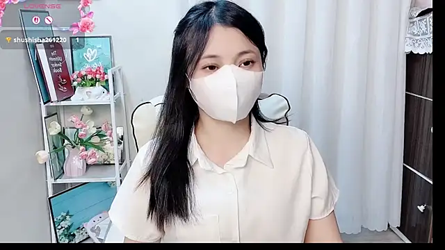 phuongnhi  online show from June 25, 2026, 12:20 pm