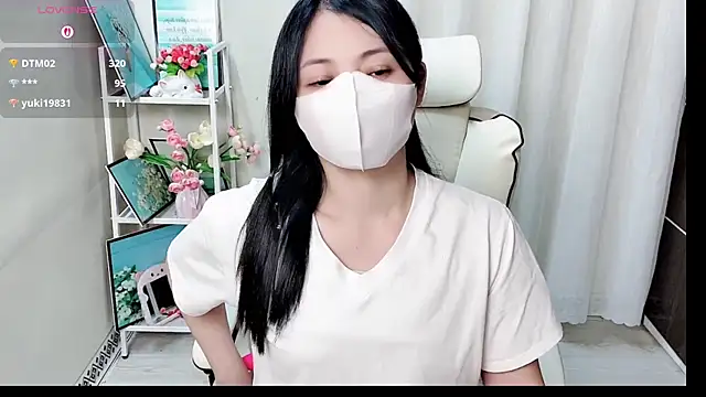 phuongnhi  online show from July 24, 2026, 2:59 pm