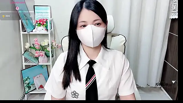 phuongnhi  online show from July 25, 2026, 3:04 am