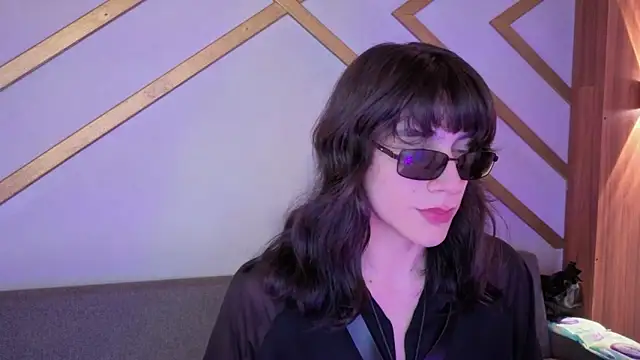 Snapshot of devils_cry chatting on September 17, 2025, 3:41 am devils cry online show from September 17, 2025, 3:41 am