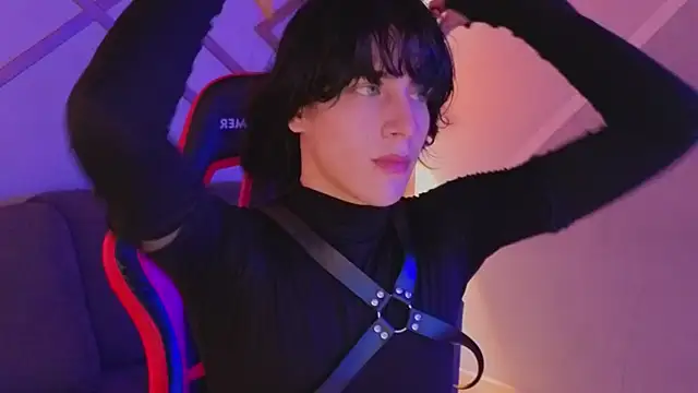 Snapshot of devils_cry chatting on October 17, 2025, 3:42 am devils cry online show from October 17, 2025, 3:42 am